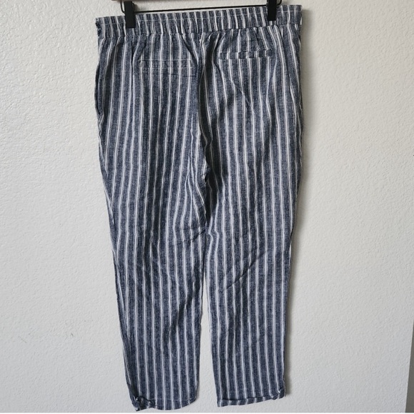 Iris Linen Pants - Striped - Picture 4 of 7